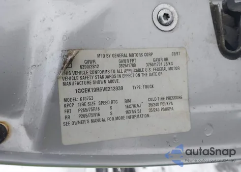 1997 Chevrolet K1500 Fleetside из США, поврежденный, VIN 1GCEK19R6VE213939